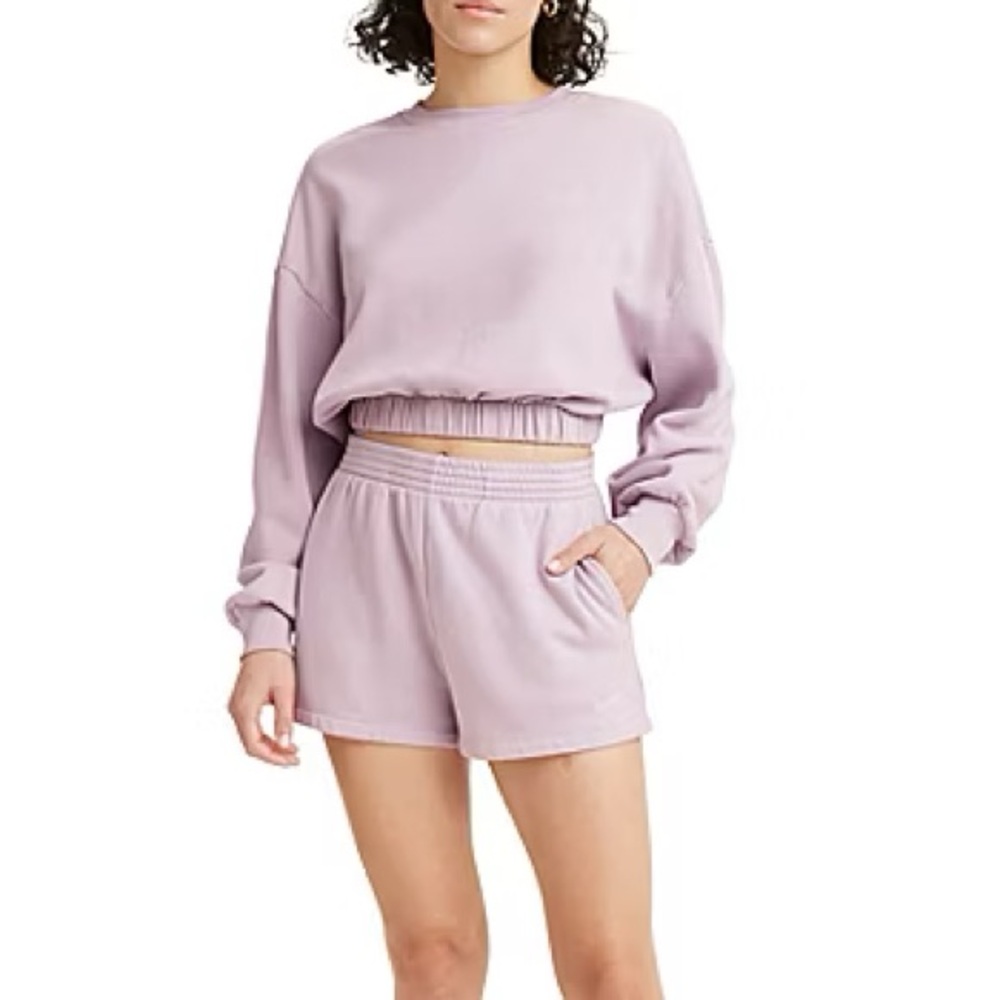 Levi’s cropped sweater (M) - Picture 2 of 9
